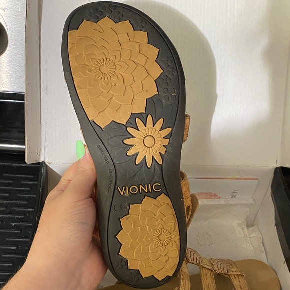 Vionic Cork Patterned Sandals - Picture 2 of 4